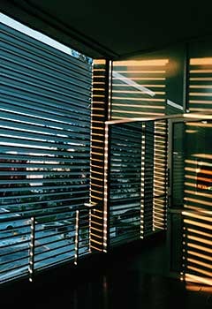 Custom Venetian Blinds Near Santa Clarita